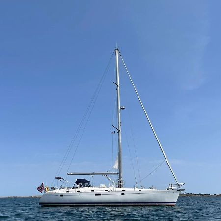 Hotel Beautiful And Comfortable Sailboat With Secure Parking Available Barcelona Exterior foto